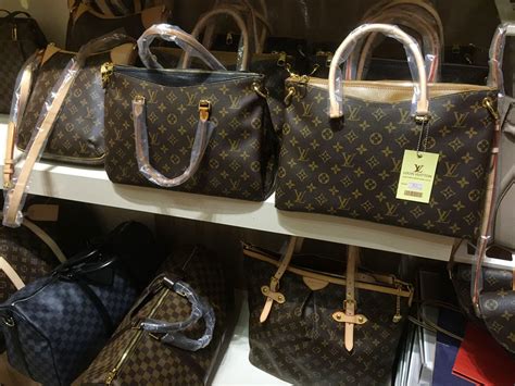 louis vuitton prezzo gran bazar istanbul borse griffate|dove comprare belle imitazioni di borsette griffate. .